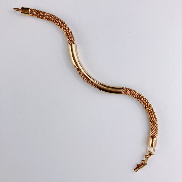 Vintage Avon Gold Tone Mesh Bracelet 1980s Signed Foldover Clasp Classic - Picture 13 of 13